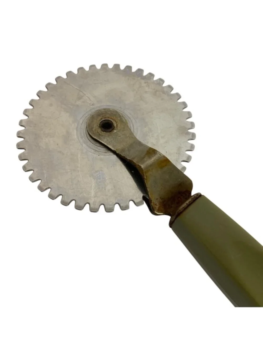 Vintage Pastry Cutter Avocado Green Handle Metal Blade Kitchen Utensil